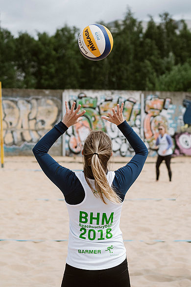 Volleyballspielerin bei den Berliner Hochschulmeisterschaften